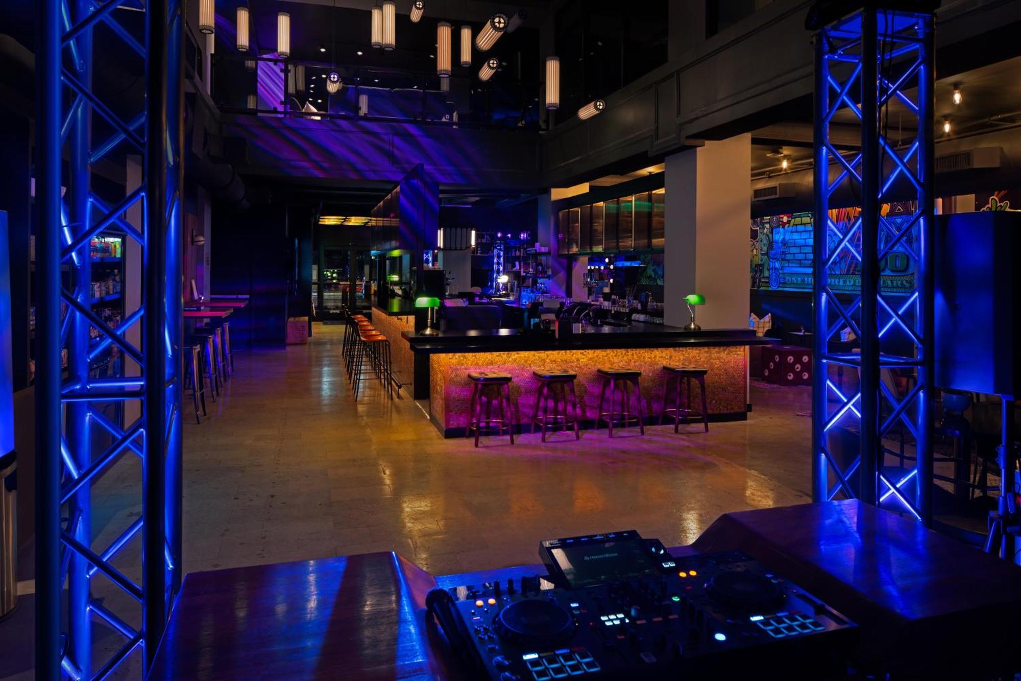 Moxy Houston Downtown Hotell Exteriör bild